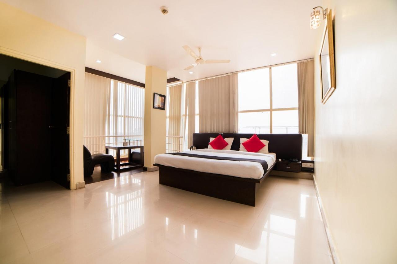 Super Capital O Raaga Grand Otel Haydarabad Dış mekan fotoğraf