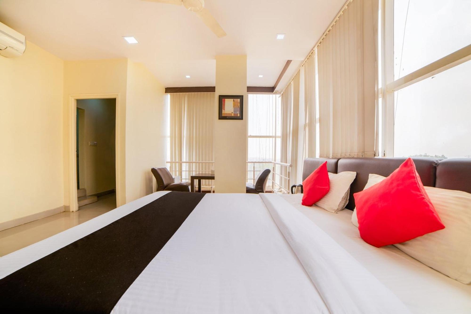 Super Capital O Raaga Grand Otel Haydarabad Dış mekan fotoğraf